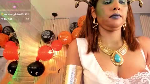 Scarlet online show from October 31, 8:57 pm