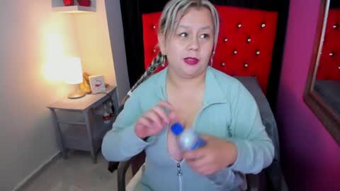 ScarletBigTitties online show from April 24, 12:30 pm