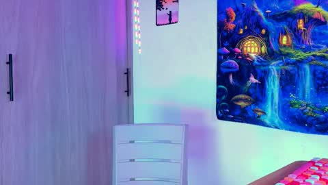 Scarlet online show from November 21, 1:02 pm