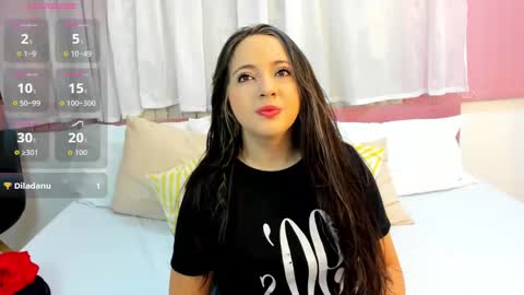 scarlet  online show from December 5, 12:17 pm