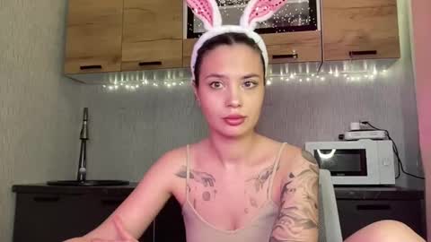 scarletpetal online show from December 19, 12:19 pm