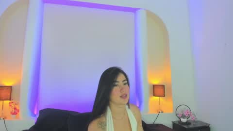 Scarlet online show from May 17, 6:29 pm