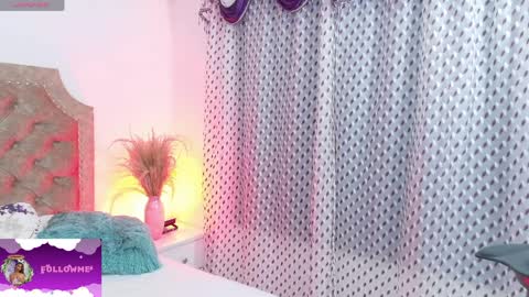 scarlett_star01 online show from April 6, 3:35 pm