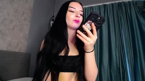 scarlettjakobs online show from March 31, 8:58 am