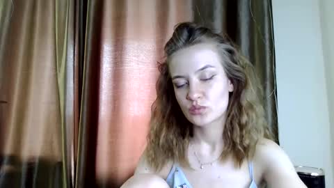 Elsa online show from May 27, 11:18 am