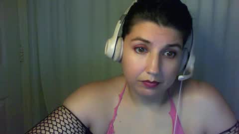 Danni online show from November 5, 8:30 am