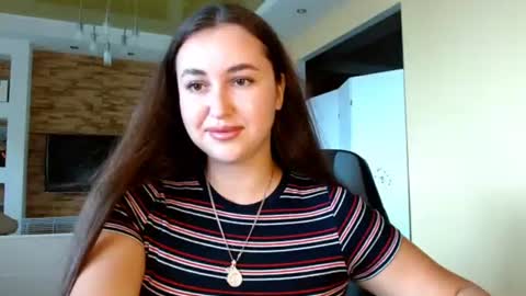 Elizabeth  online show from July 20, 10:39 am