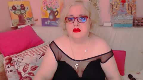 Alice online show from November 12, 7:34 pm