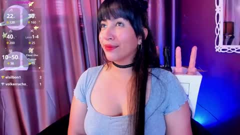 Laura online show from February 28, 8:28 pm