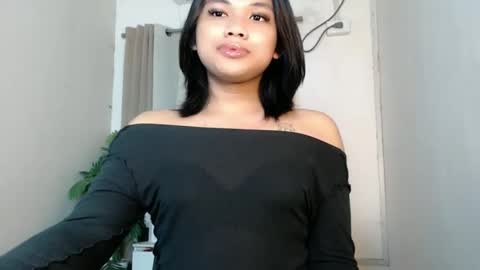Deluxe online show from May 31, 7:26 pm
