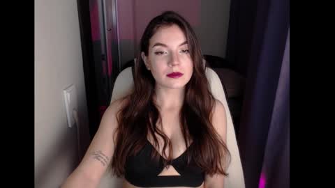 Emily online show from February 4, 10:43 am