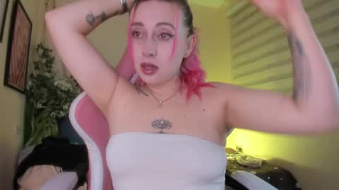 Yeyis  online show from May 28, 2:42 am