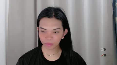 Selena online show from January 3, 9:15 am