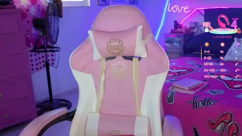 Selvaggia Del Caribe online show from March 19, 6:45 pm