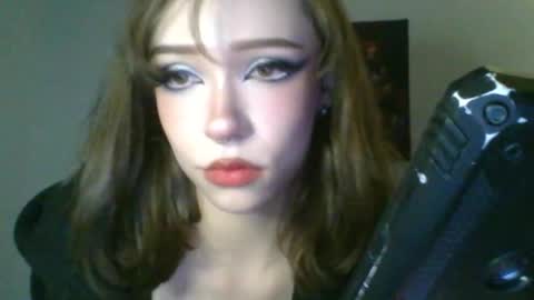 goddess esme  online show from January 26, 1:31 am