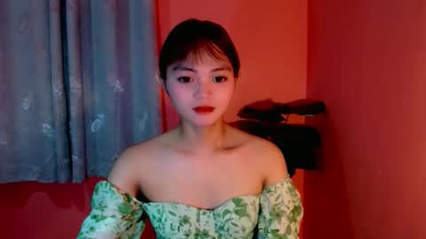 sensational_yeng online show from November 12, 4:05 pm