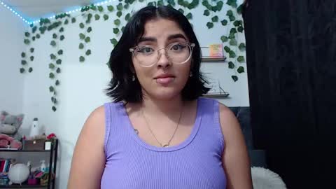 Camille and sophie online show from January 9, 2:01 am