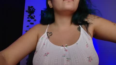 Camille and sophie online show from May 15, 11:07 pm