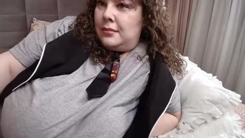 Jasmine online show from January 10, 3:11 am