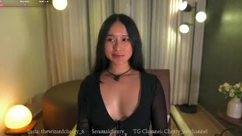 Maria- OF sensual bee online show from July 13, 5:03 pm