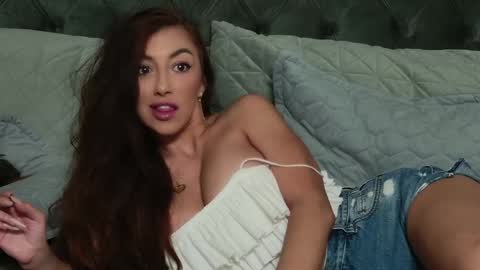 Alya online show from October 31, 4:36 am