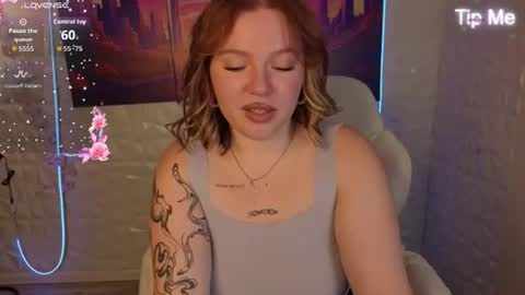 Lisa and Naomi online show from July 10, 1:06 am