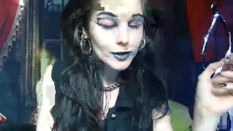 Seraphin Munster online show from February 12, 6:09 pm