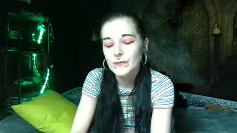 Seraphin Munster online show from December 19, 11:08 pm