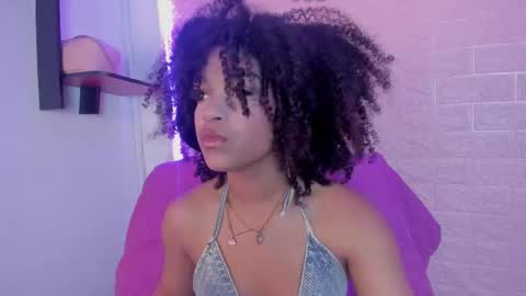 Serena  online show from December 2, 12:07 pm