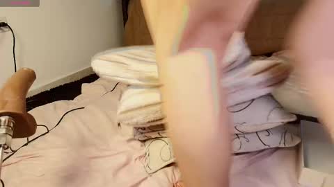 Setsuna  online show from November 26, 9:05 pm