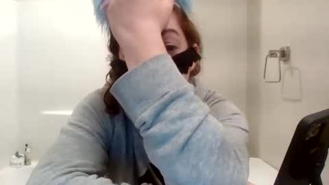 sexislitpuss69 online show from January 4, 2:25 am