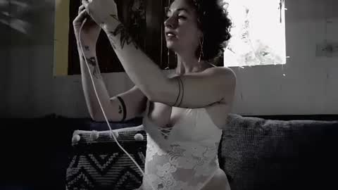 Trixy Rose online show from March 3, 9:34 pm