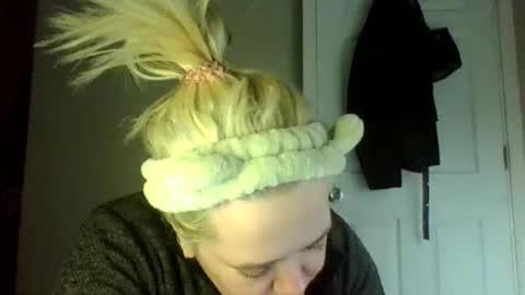 sexxiibossbabe online show from January 18, 3:30 pm