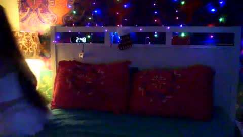 SEXX JUNKIEE online show from December 29, 7:50 am