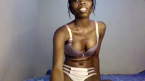 sexxy_natasha19 online show from May 7, 11:36 am
