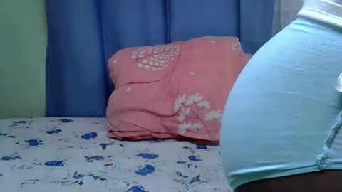 African Queen online show from March 28, 9:09 am