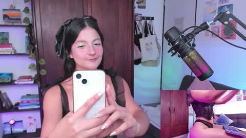 sexy__emma online show from October 1, 7:52 pm