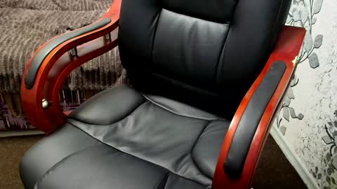 Jessica  Face only in pvt or in snapchat Dont ask more.... online show from April 4, 7:45 pm