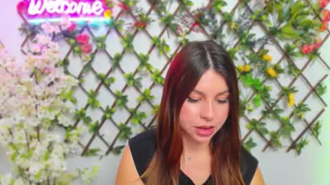 Lily online show from October 27, 4:19 am