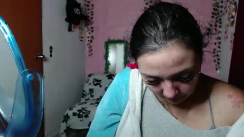 sexy lolas online show from March 6, 8:08 am