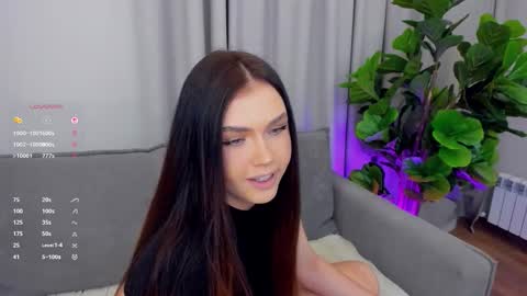 Lou online show from March 25, 8:12 pm