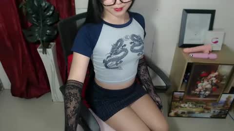 Chloe online show from February 15, 1:16 pm