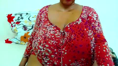 sexyebonylove89 online show from January 28, 1:39 am