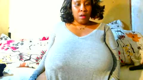 sexyebonylove89 online show from June 15, 4:12 am