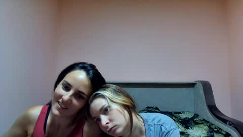 sexyemma09 online show from August 4, 8:26 pm