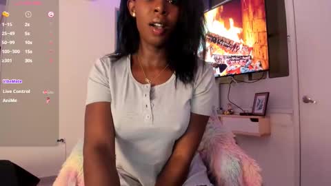 hotebony online show from November 4, 1:16 pm