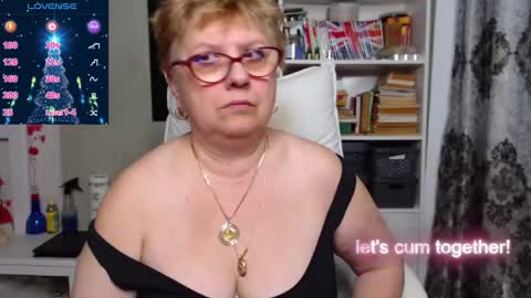 sexylynette4u online show from December 16, 6:53 am
