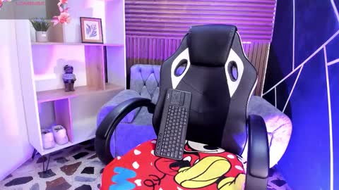 Liz online show from February 21, 10:10 pm