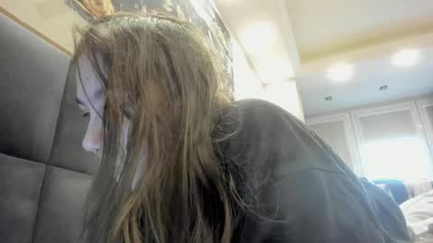 shadow_raffi online show from February 16, 1:05 pm