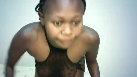 shadow_sweetx online show from October 10, 8:14 pm